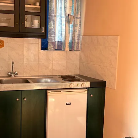 Bay Watch Aparthotel 3*