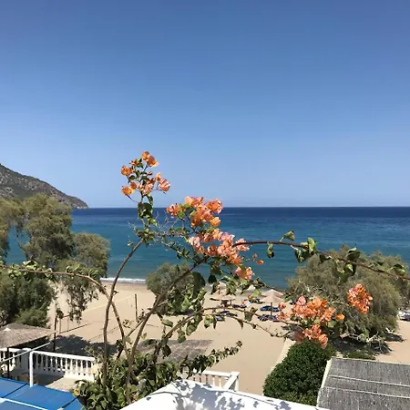 Bay Watch Aparthotel 3*