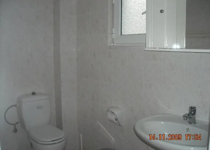 Bay Watch Apartmanhotel 3*