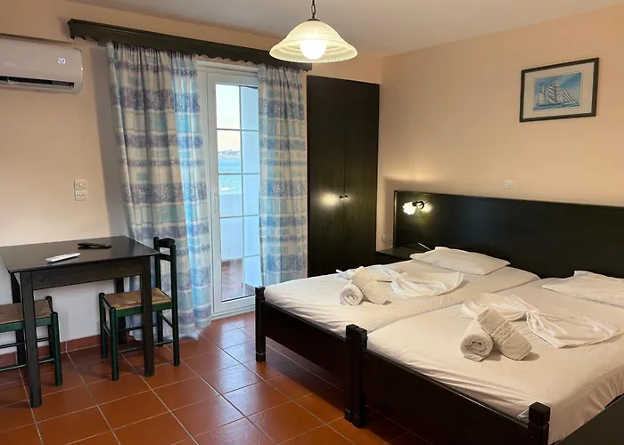 Bay Watch Hotel apartamentowy Karpatos